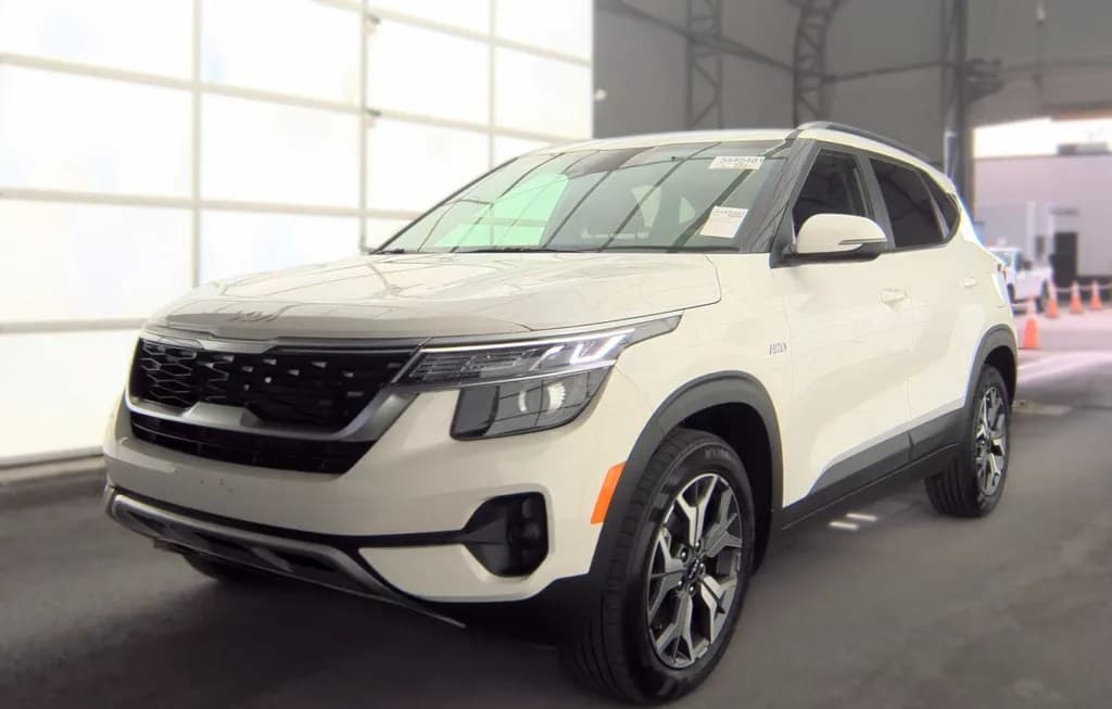 2023 KIA SELTOS EX