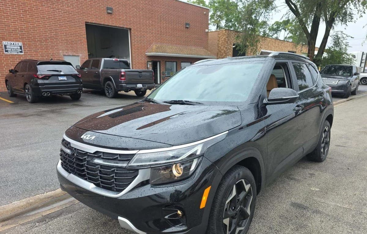 2024 KIA SELTOS EX 2