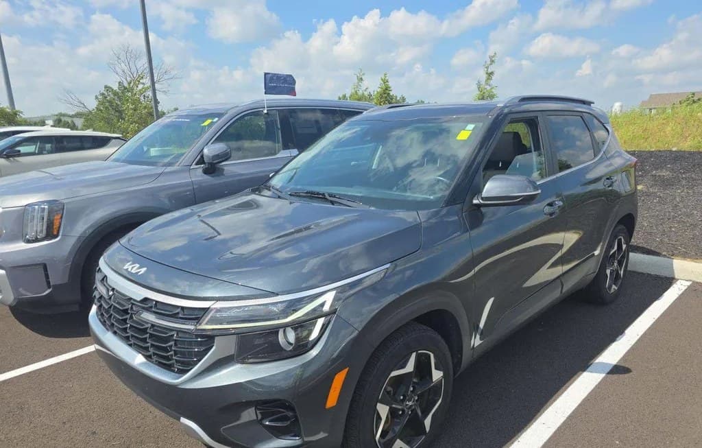 2024 KIA SELTOS EX