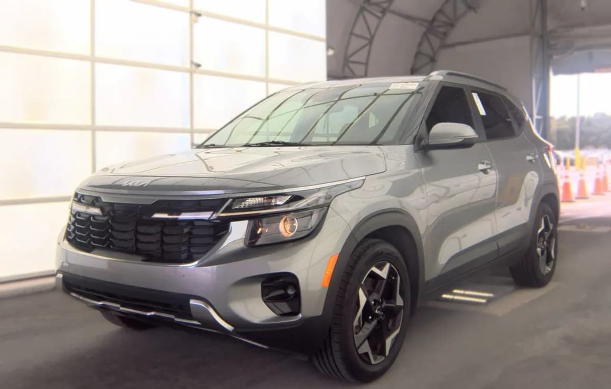 2024 KIA SELTOS EX 2