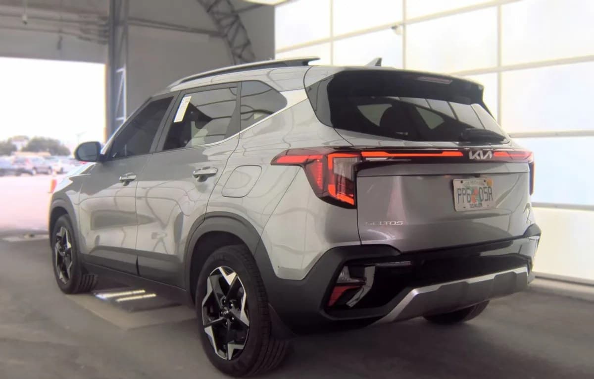2024 KIA SELTOS EX 5