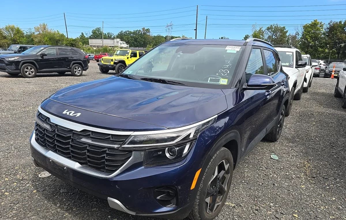2024 KIA SELTOS EX 2
