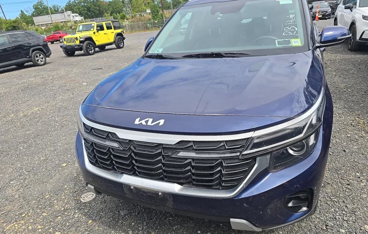 2024 KIA SELTOS EX 3