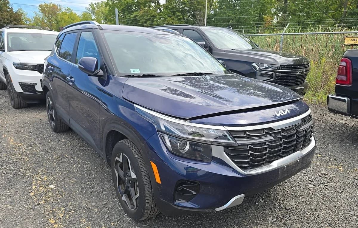 2024 KIA SELTOS EX 4