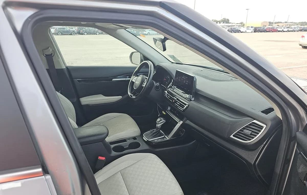 2022 KIA SELTOS SX 5