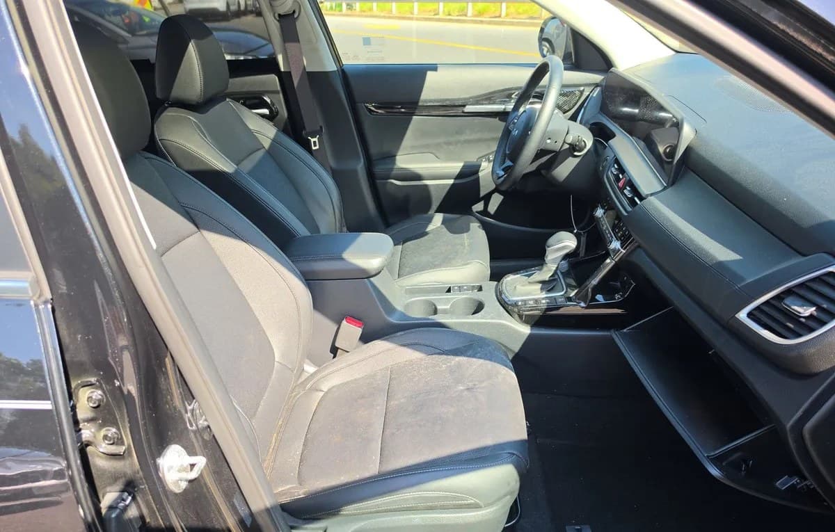 2025 KIA SELTOS SX 5