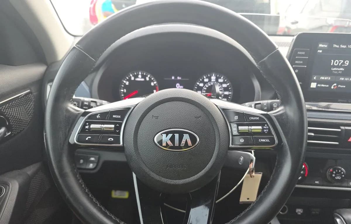 2021 KIA SELTOS S 7