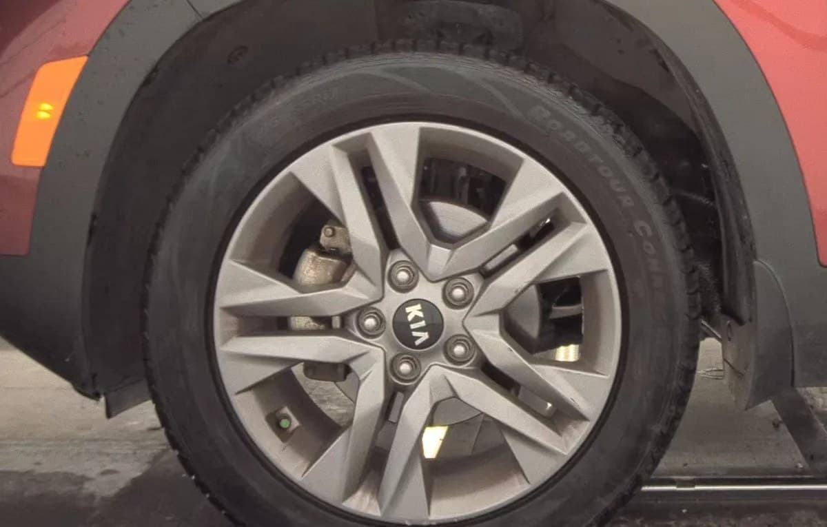 2021 KIA SELTOS S 6