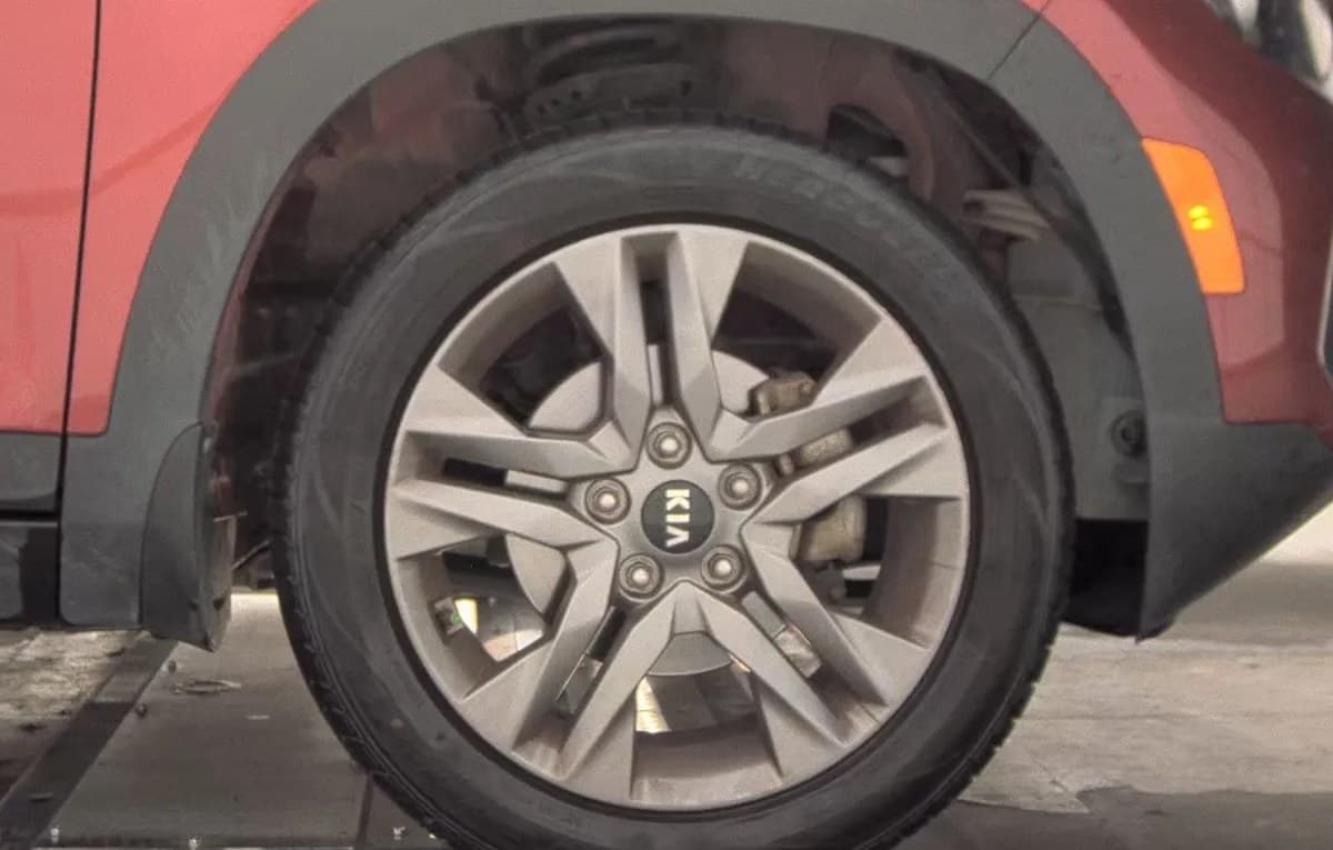 2021 KIA SELTOS S 7