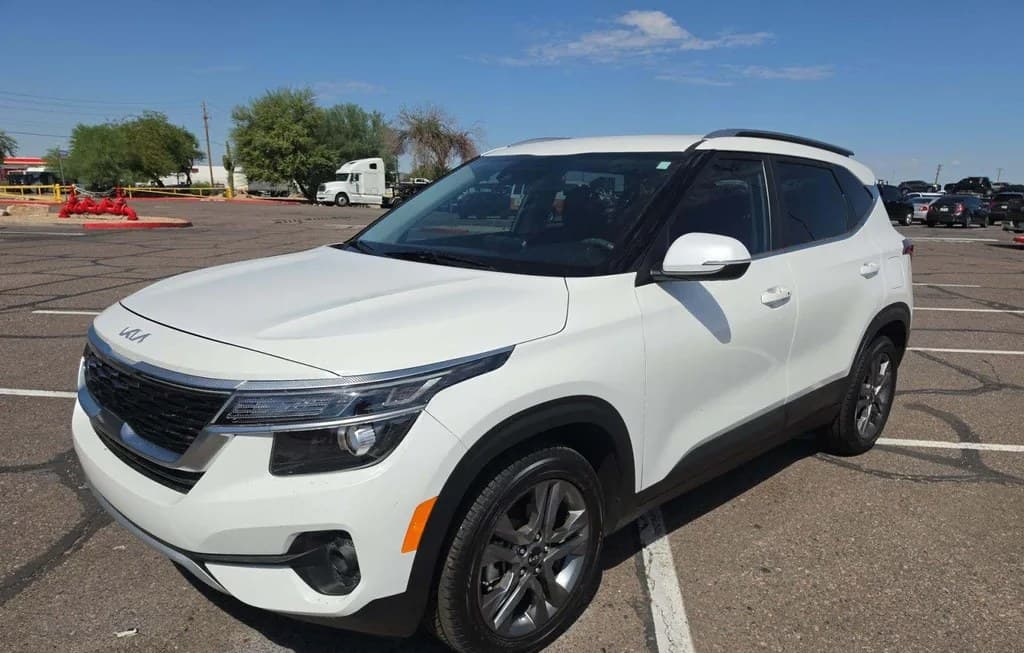 2022 KIA SELTOS S 1