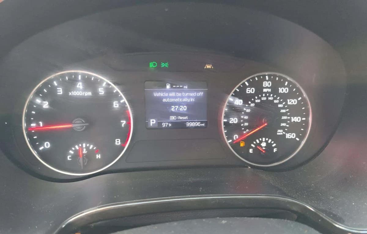 2022 KIA SELTOS S 6