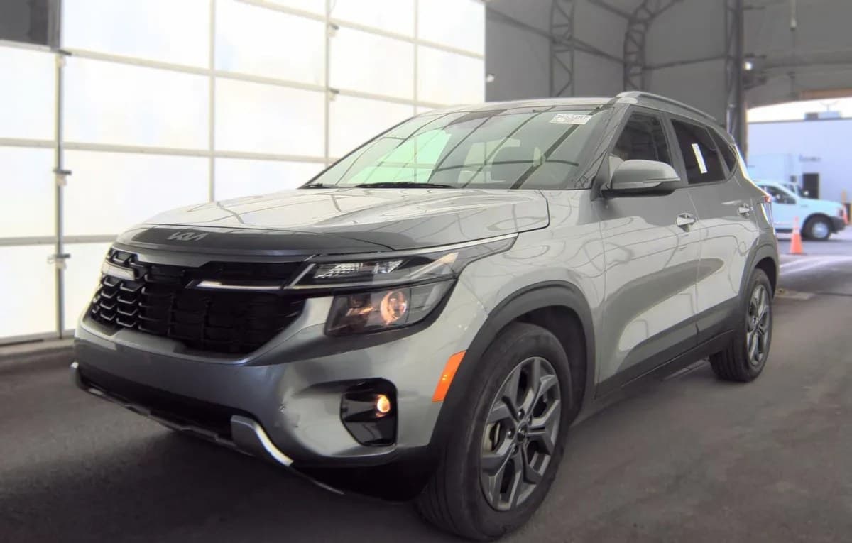 2024 KIA SELTOS S 2