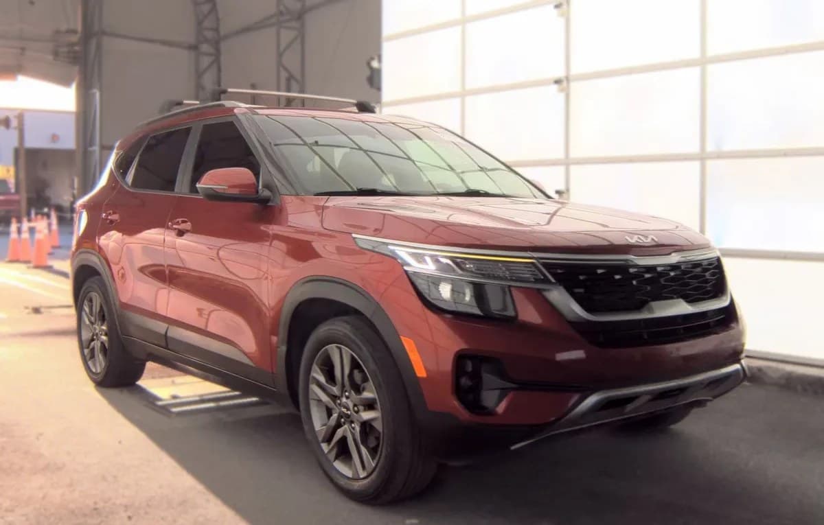 2022 KIA SELTOS S 4