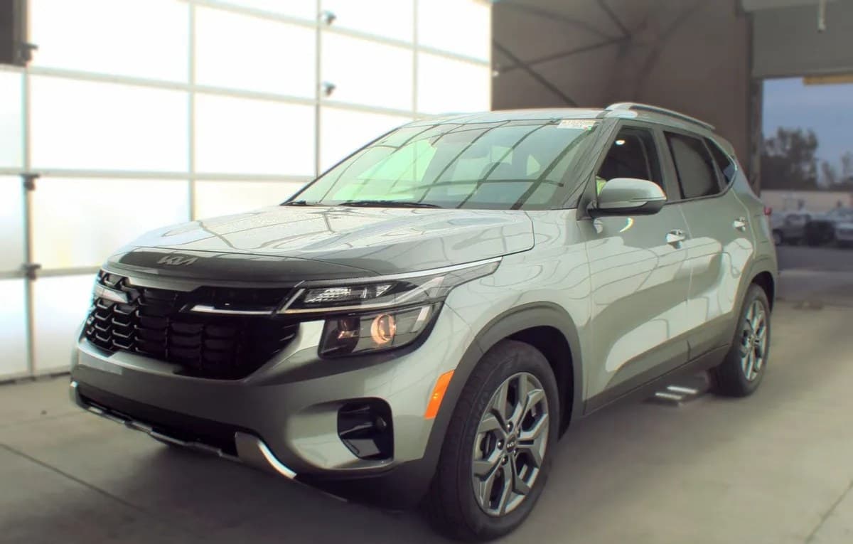 2024 KIA SELTOS S 2