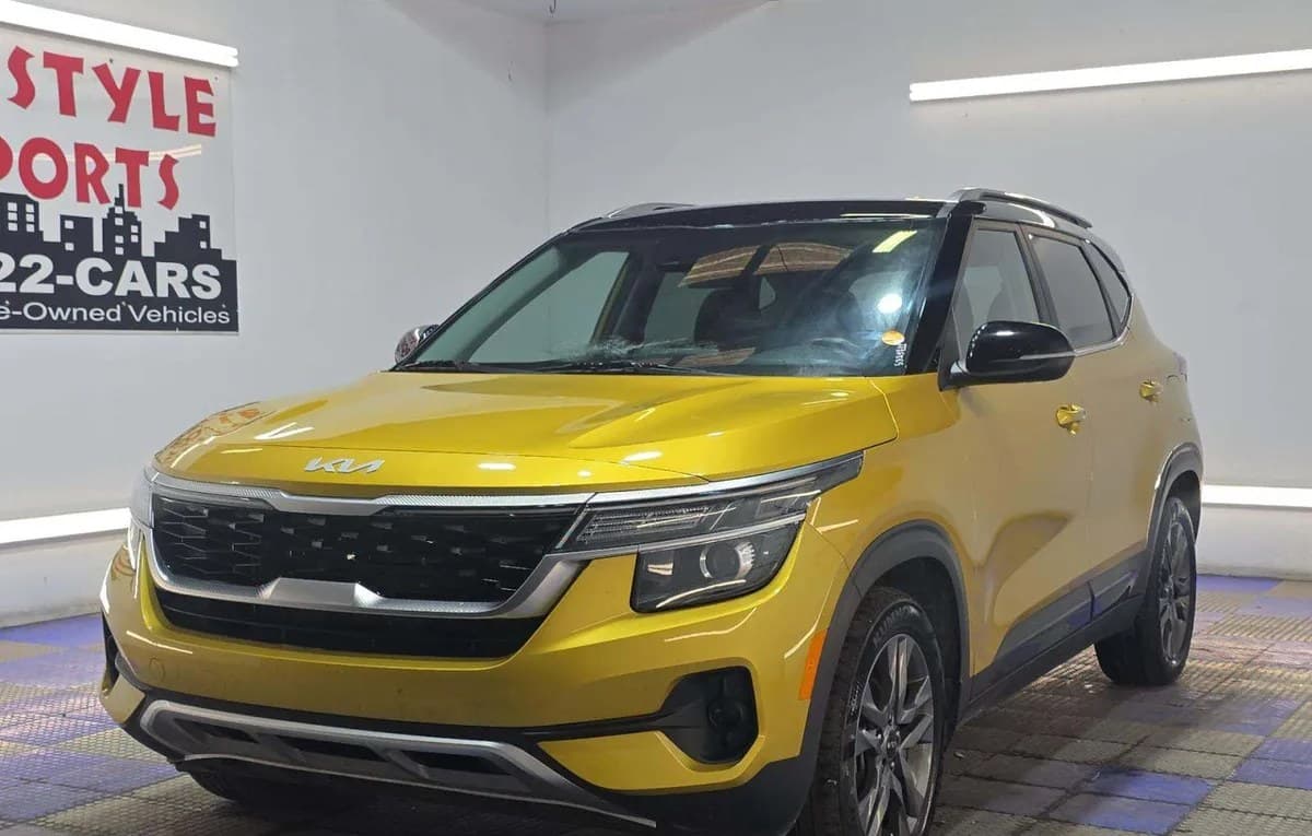2022 KIA SELTOS S 2