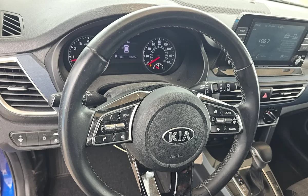 2021 KIA SELTOS S 7