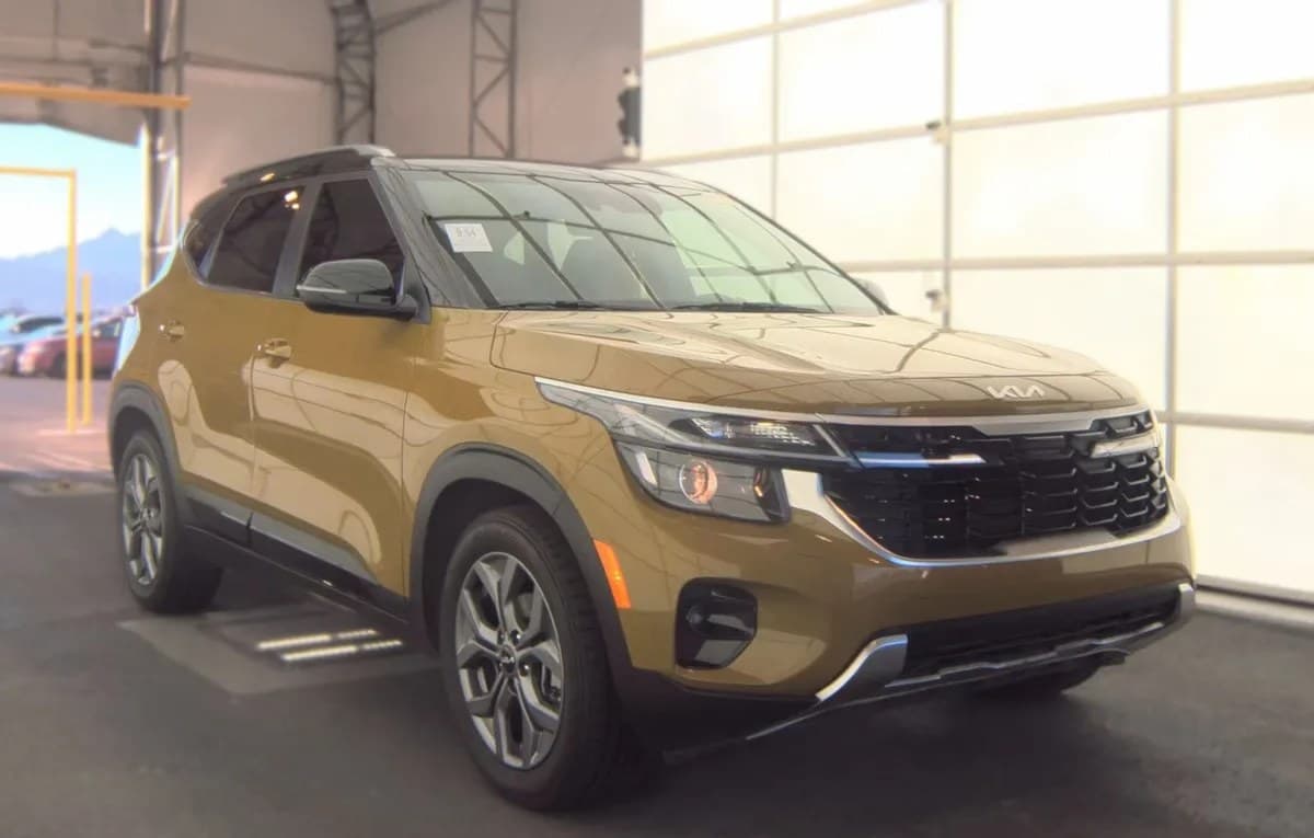 2024 KIA SELTOS S 4
