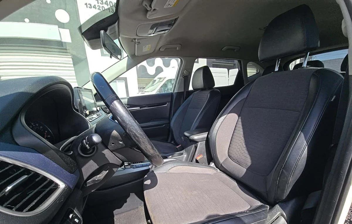 2021 KIA SELTOS S 4
