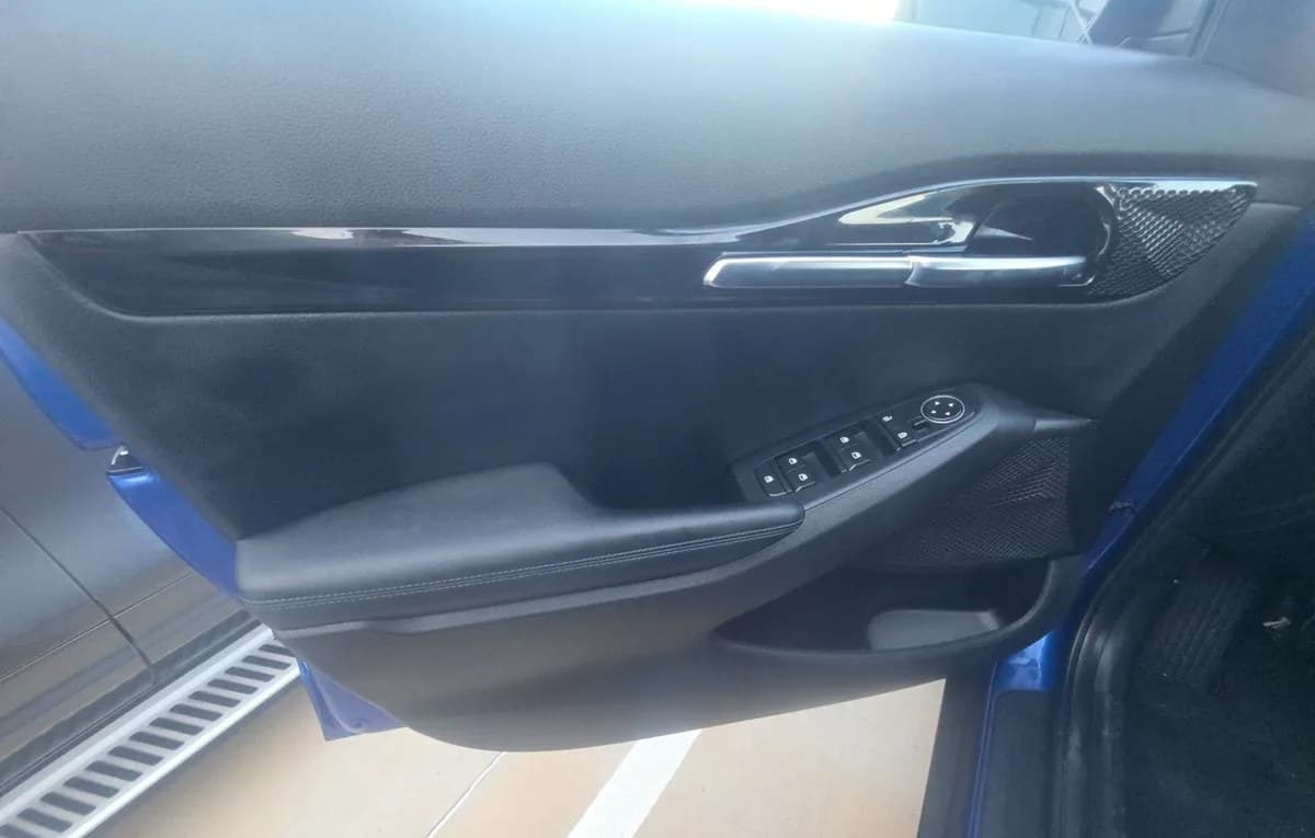 2021 KIA SELTOS S 6