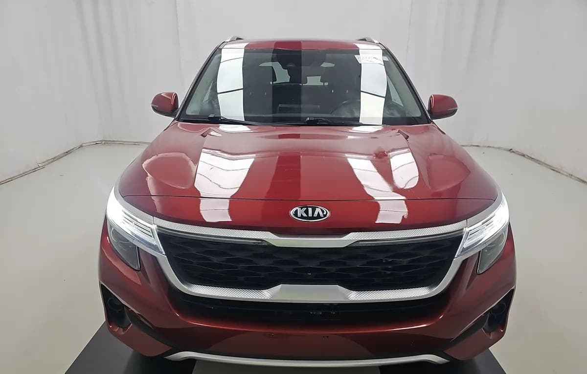 2021 KIA SELTOS S 3