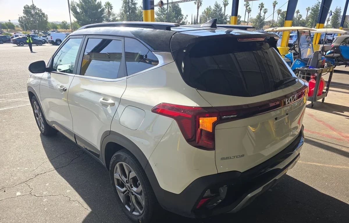 2024 KIA SELTOS S 3