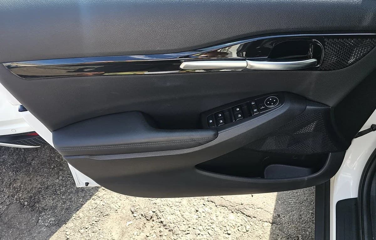2024 KIA SELTOS S 6
