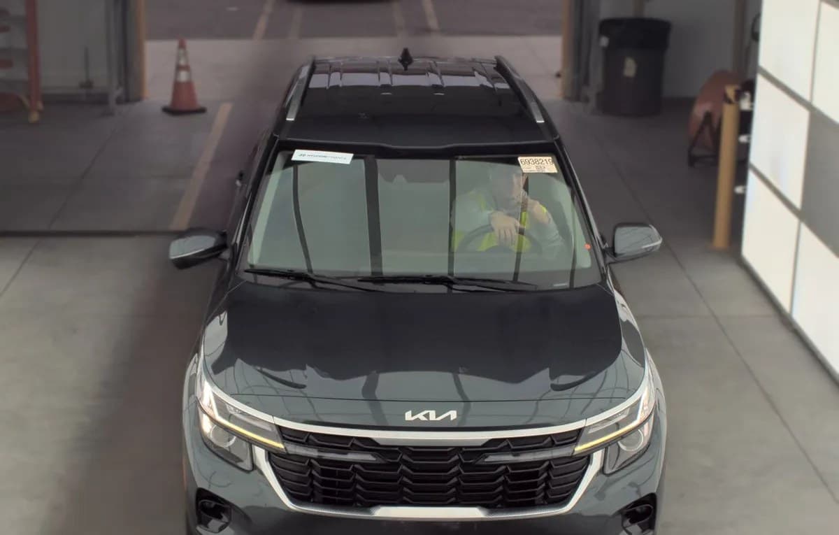 2024 KIA SELTOS S 3