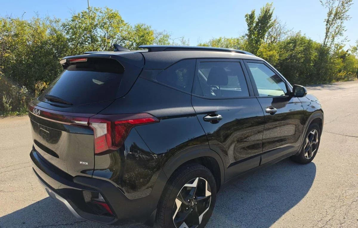 2025 KIA SELTOS S 4