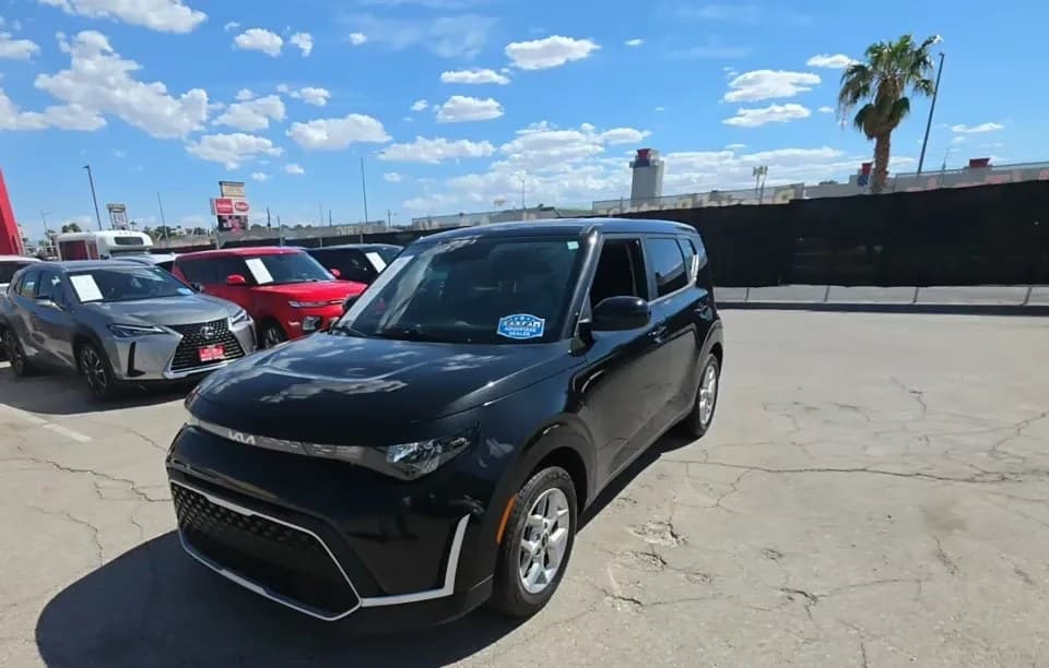 2023 KIA SOUL LX 2