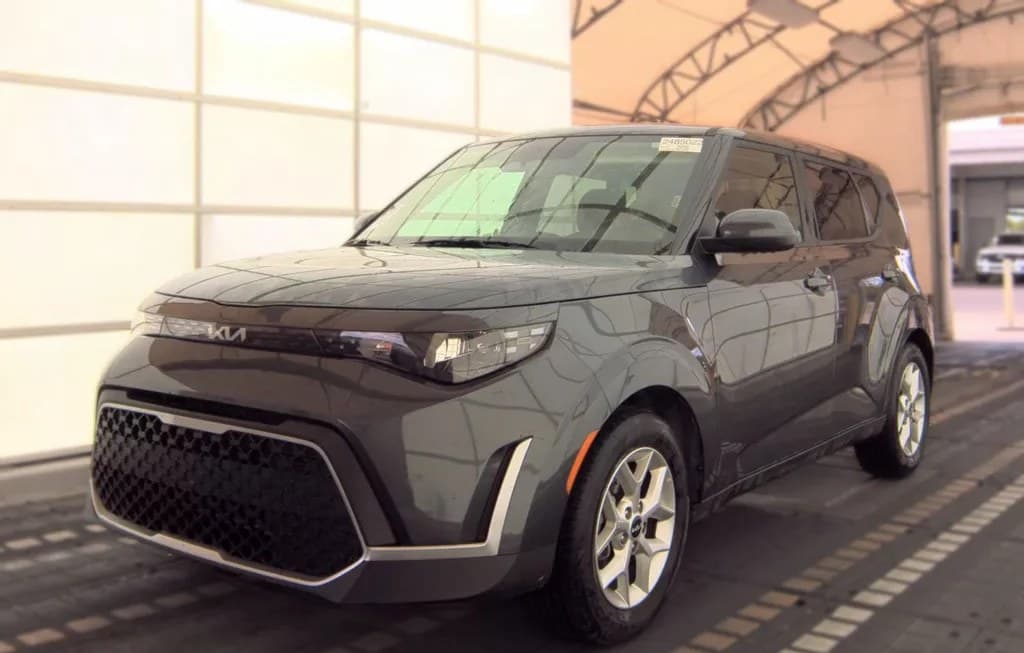 2025 KIA SOUL LX