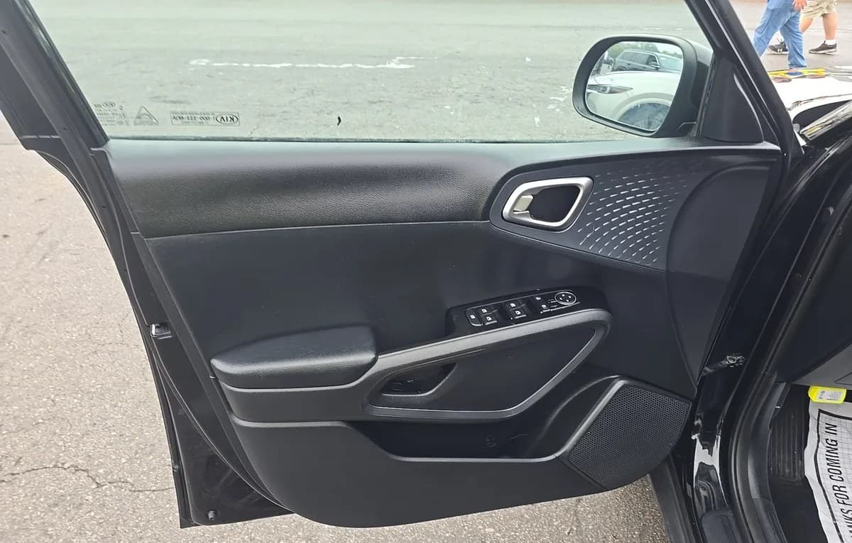 2021 KIA SOUL S 6