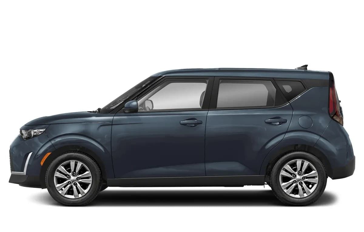 2025 KIA SOUL LX 4