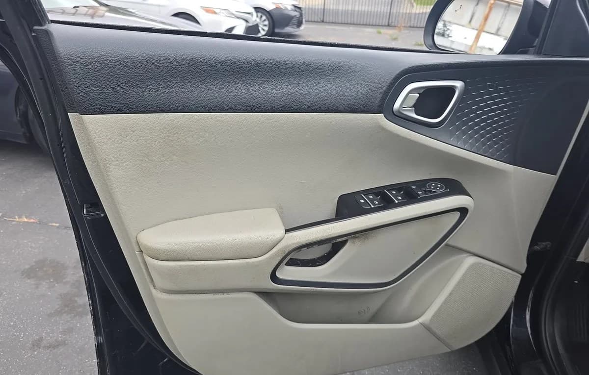 2020 KIA SOUL S 6