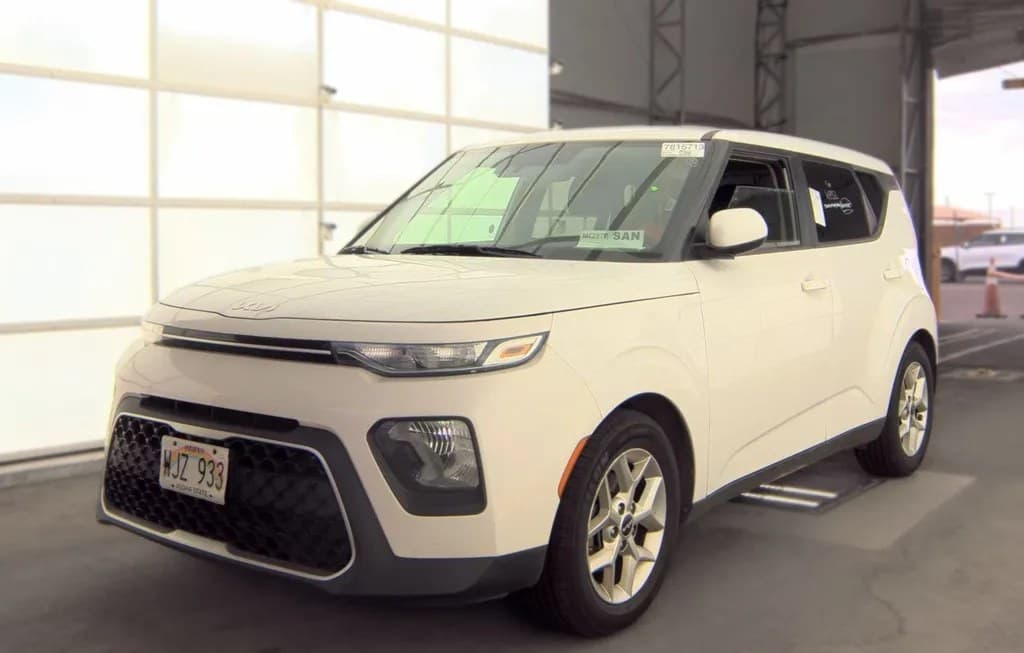 2022 KIA SOUL LX