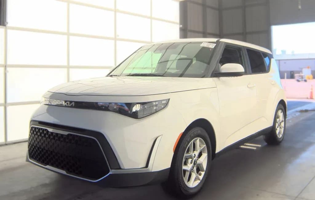2025 KIA SOUL LX