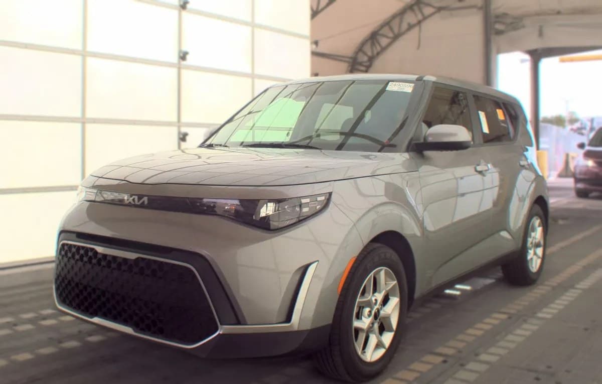 2025 KIA SOUL LX 2