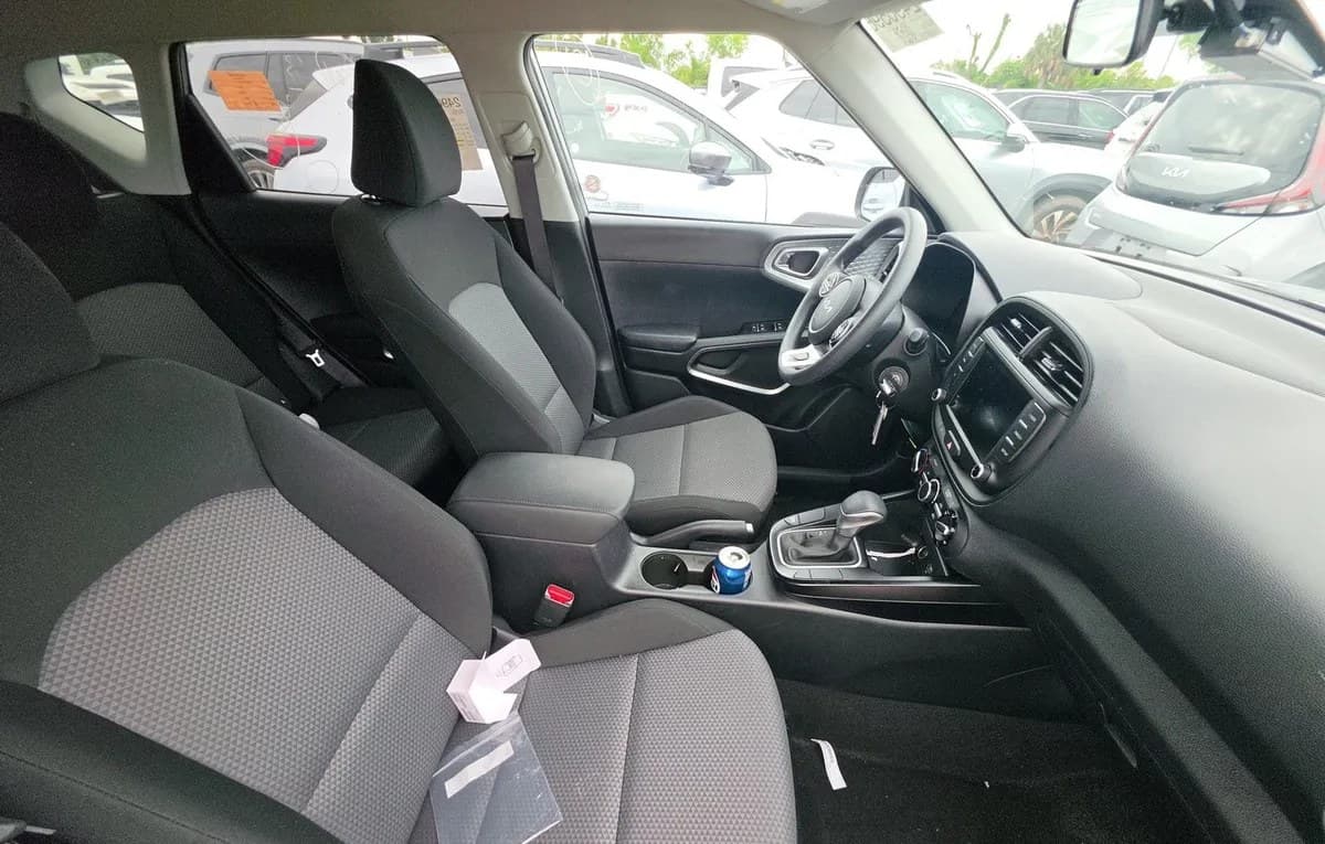 2025 KIA SOUL LX 5