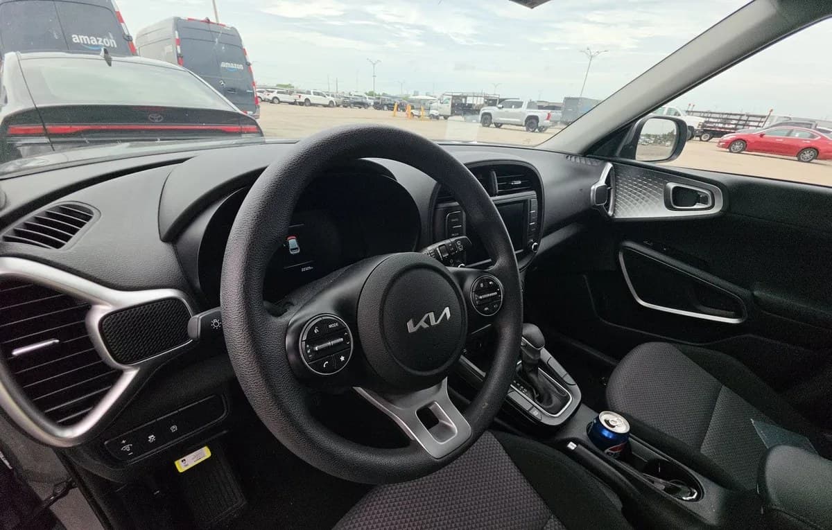 2025 KIA SOUL LX 7