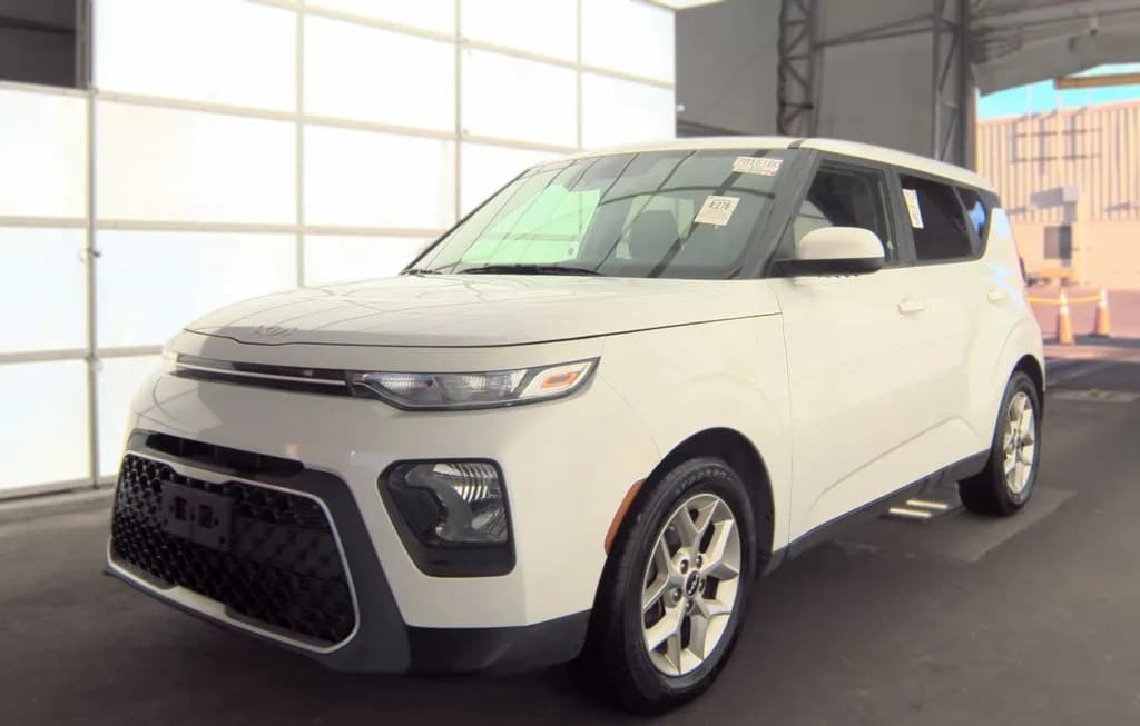 2022 KIA SOUL LX