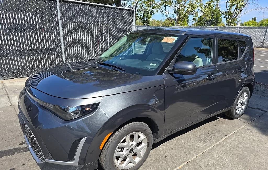 2025 KIA SOUL LX