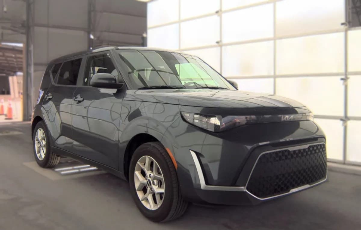 2025 KIA SOUL LX 4