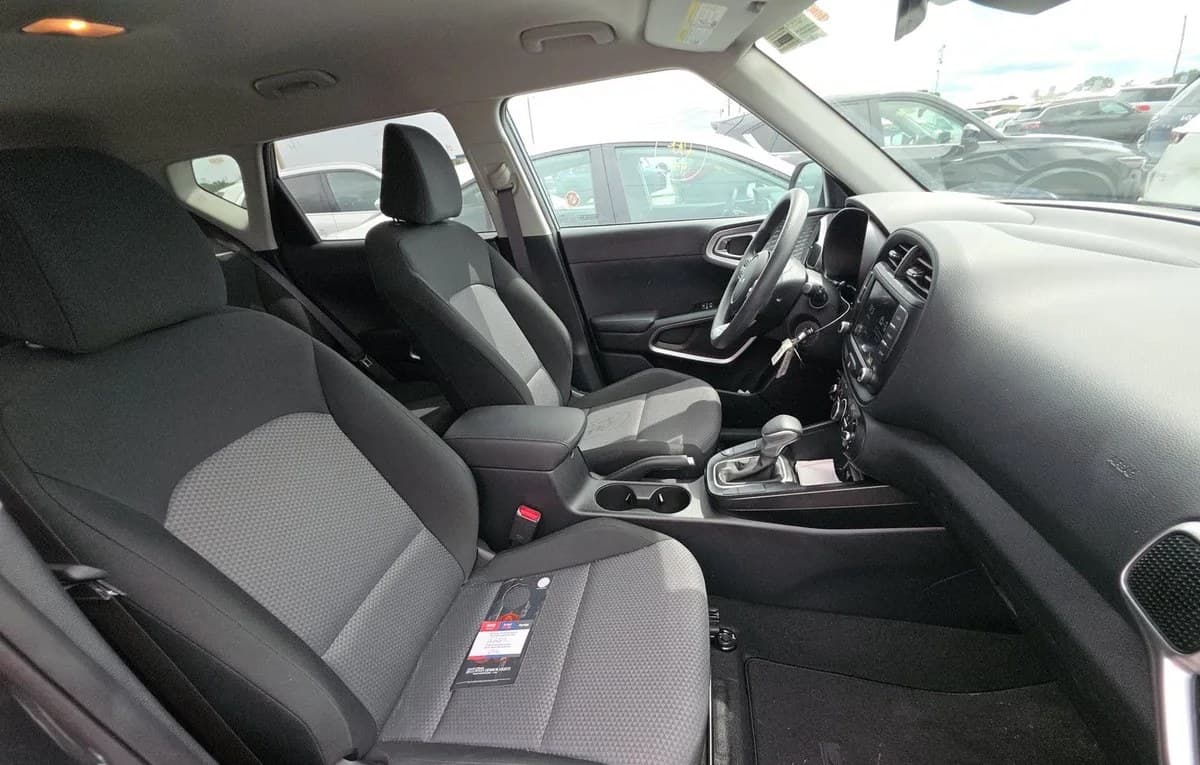2025 KIA SOUL LX 5
