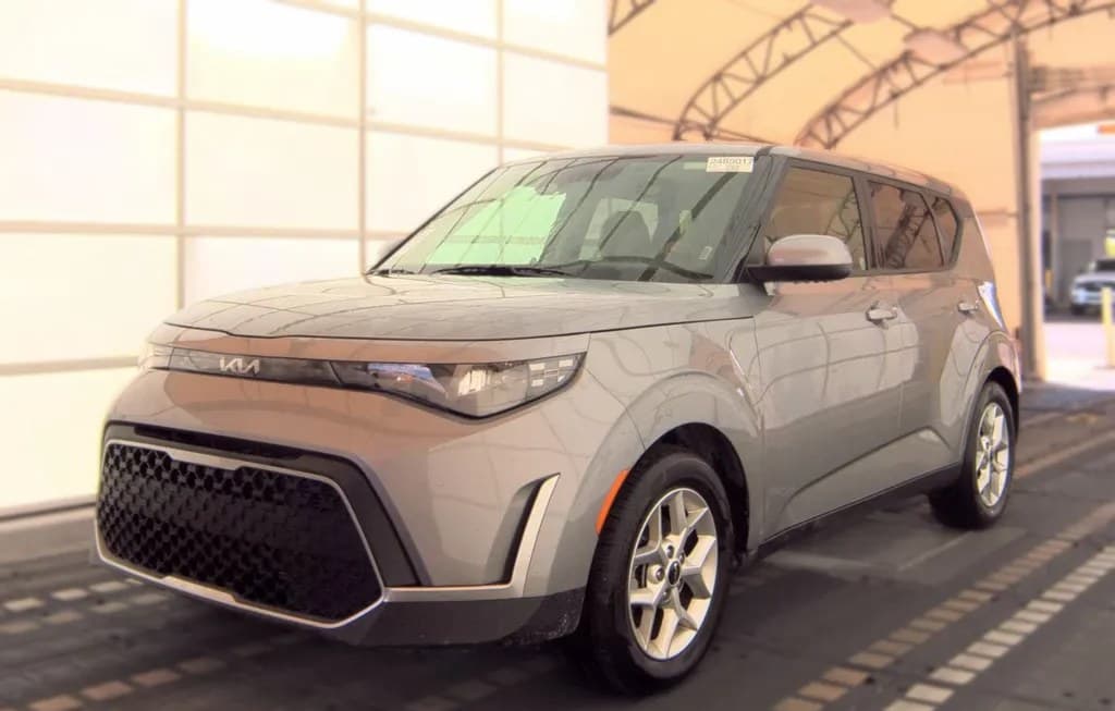 2025 KIA SOUL LX
