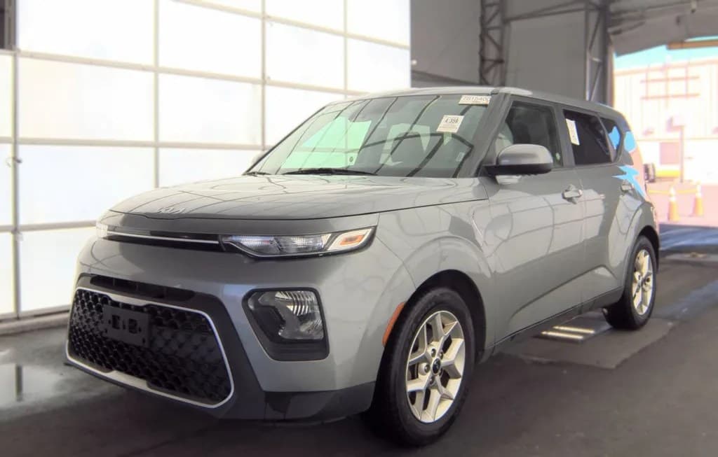 2022 KIA SOUL LX
