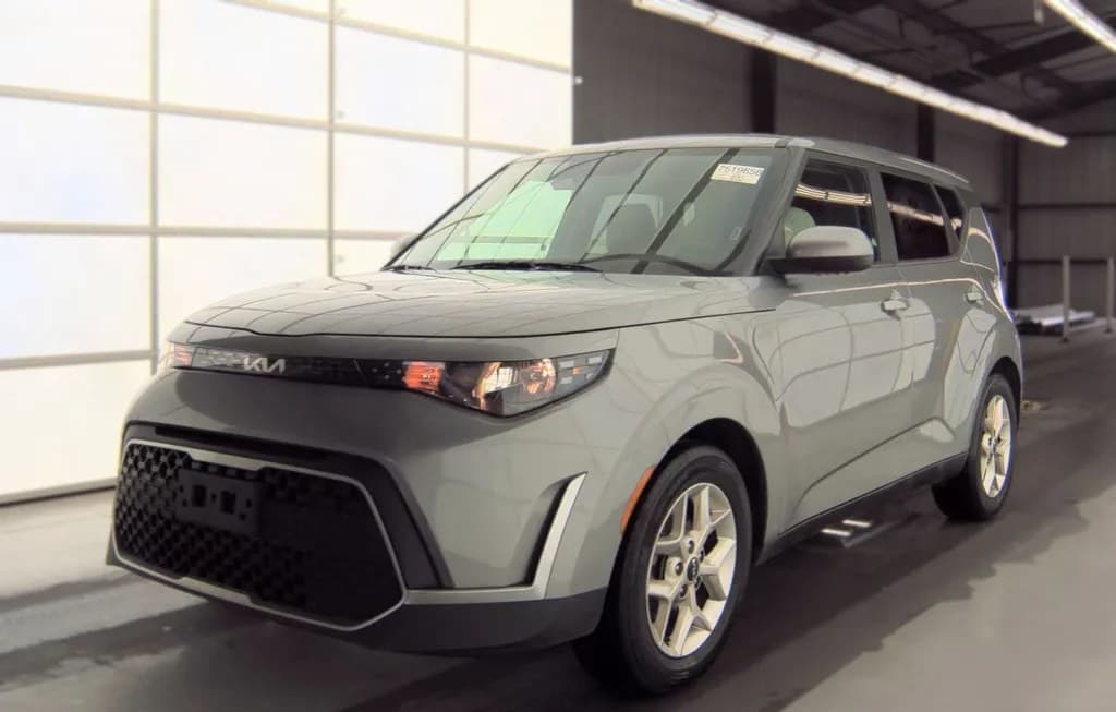 2023 KIA SOUL LX