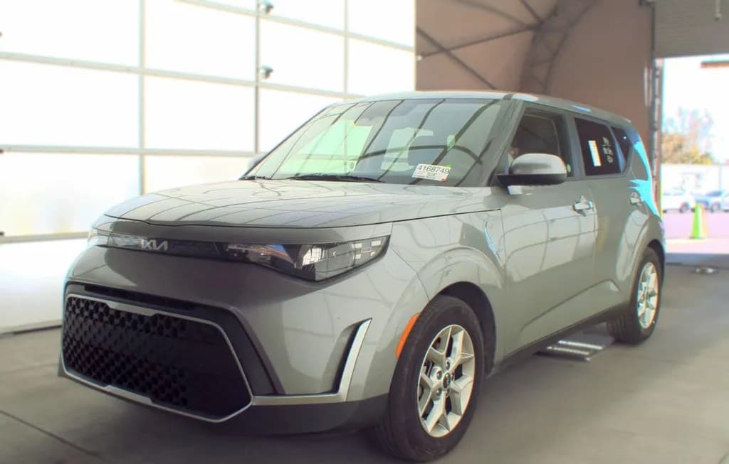 2025 KIA SOUL LX