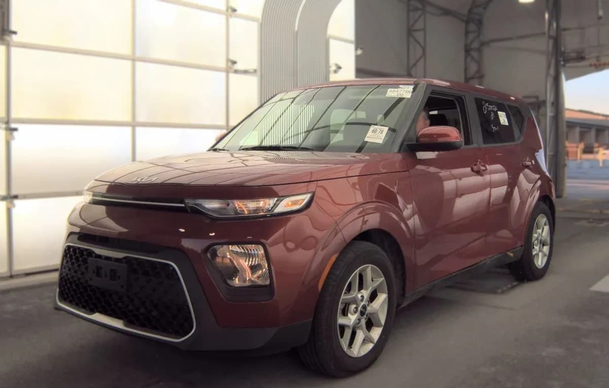 2022 KIA SOUL LX 2