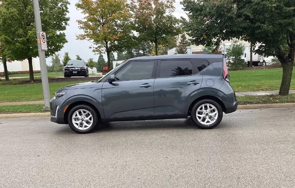 2025 KIA SOUL LX 5