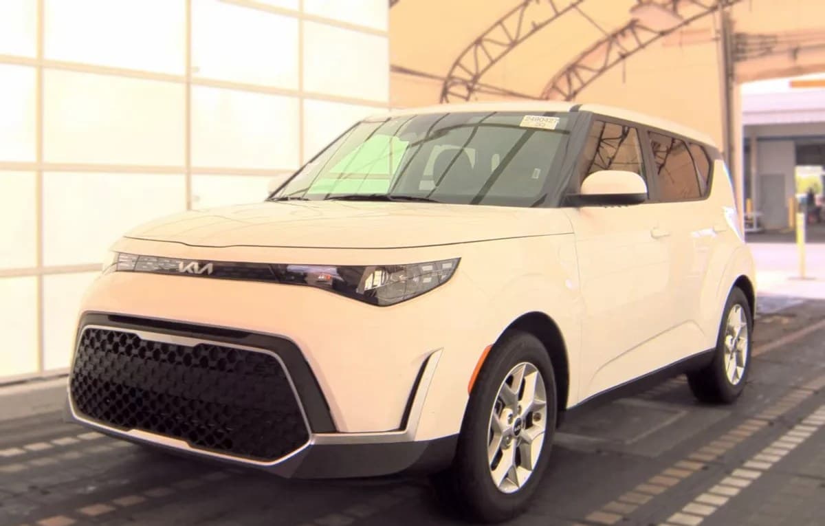 2025 KIA SOUL LX 2