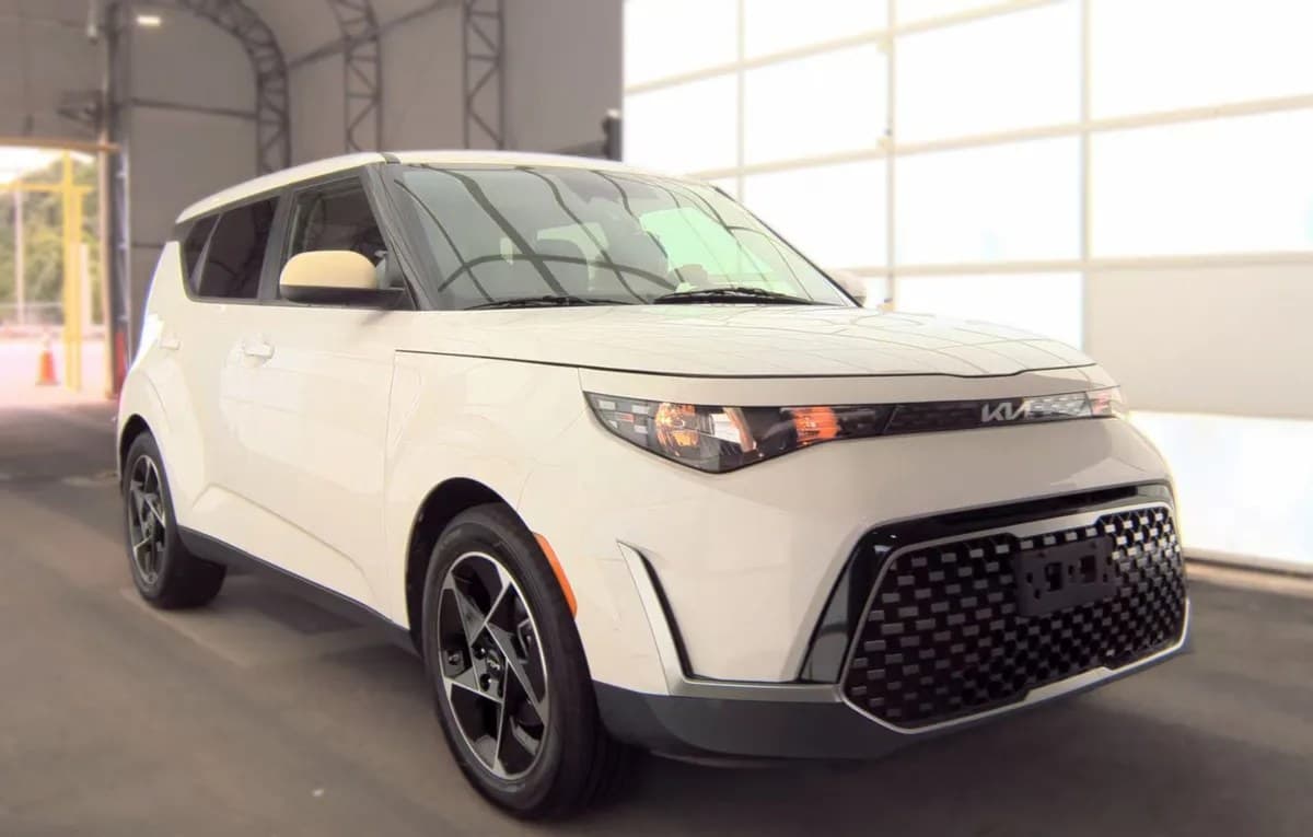2023 KIA SOUL EX 4